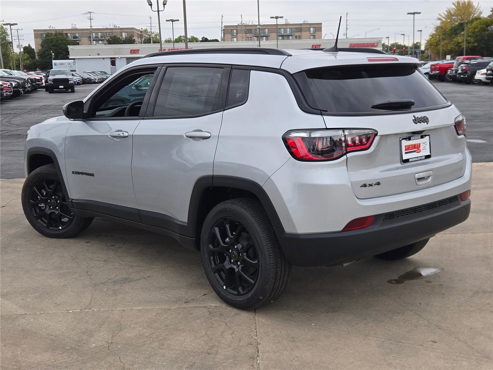 New 2026 Jeep Compass Latitude image 16