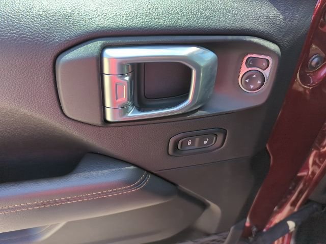 Certified 2021 Jeep Gladiator Overland AWD/4WD image 18