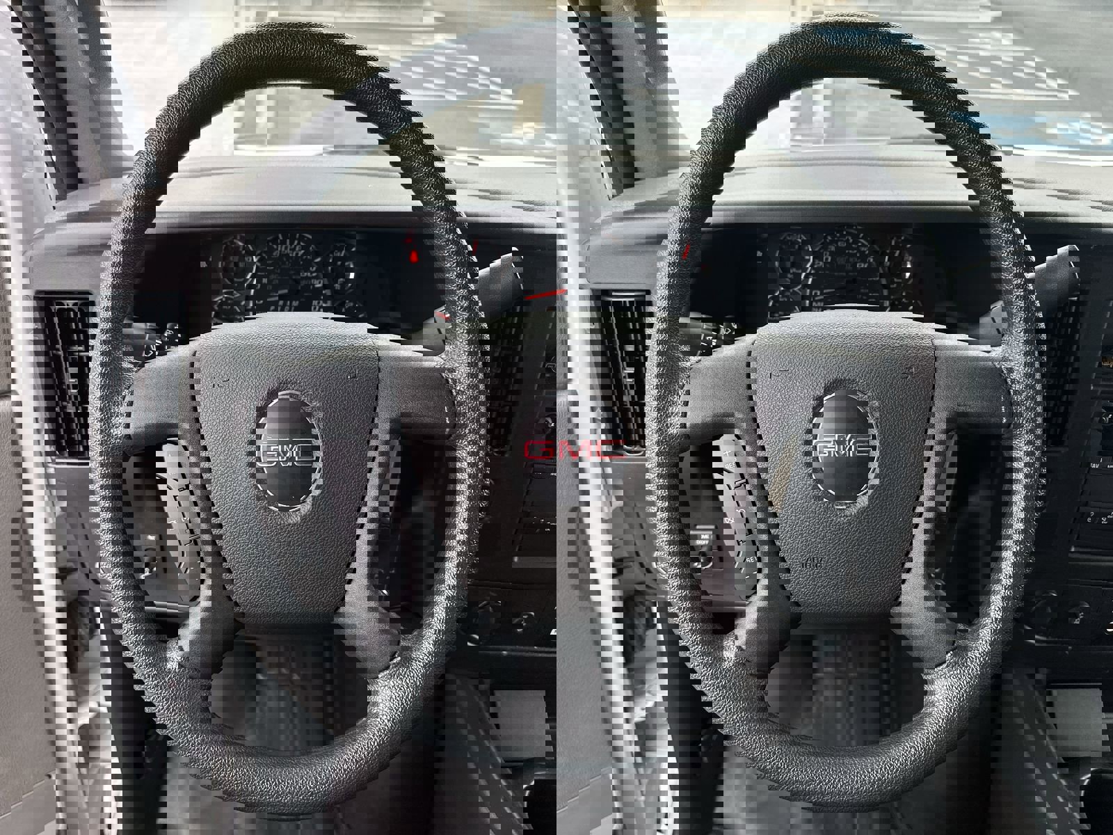 Certified 2024 GMC Savana 2500 w/ Driver Convenience Package image 19