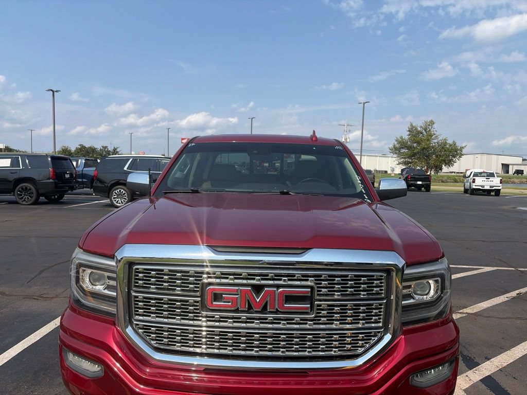 Used 2018 GMC Sierra 1500 Denali w/ Denali Ultimate Package AWD/4WD image 3