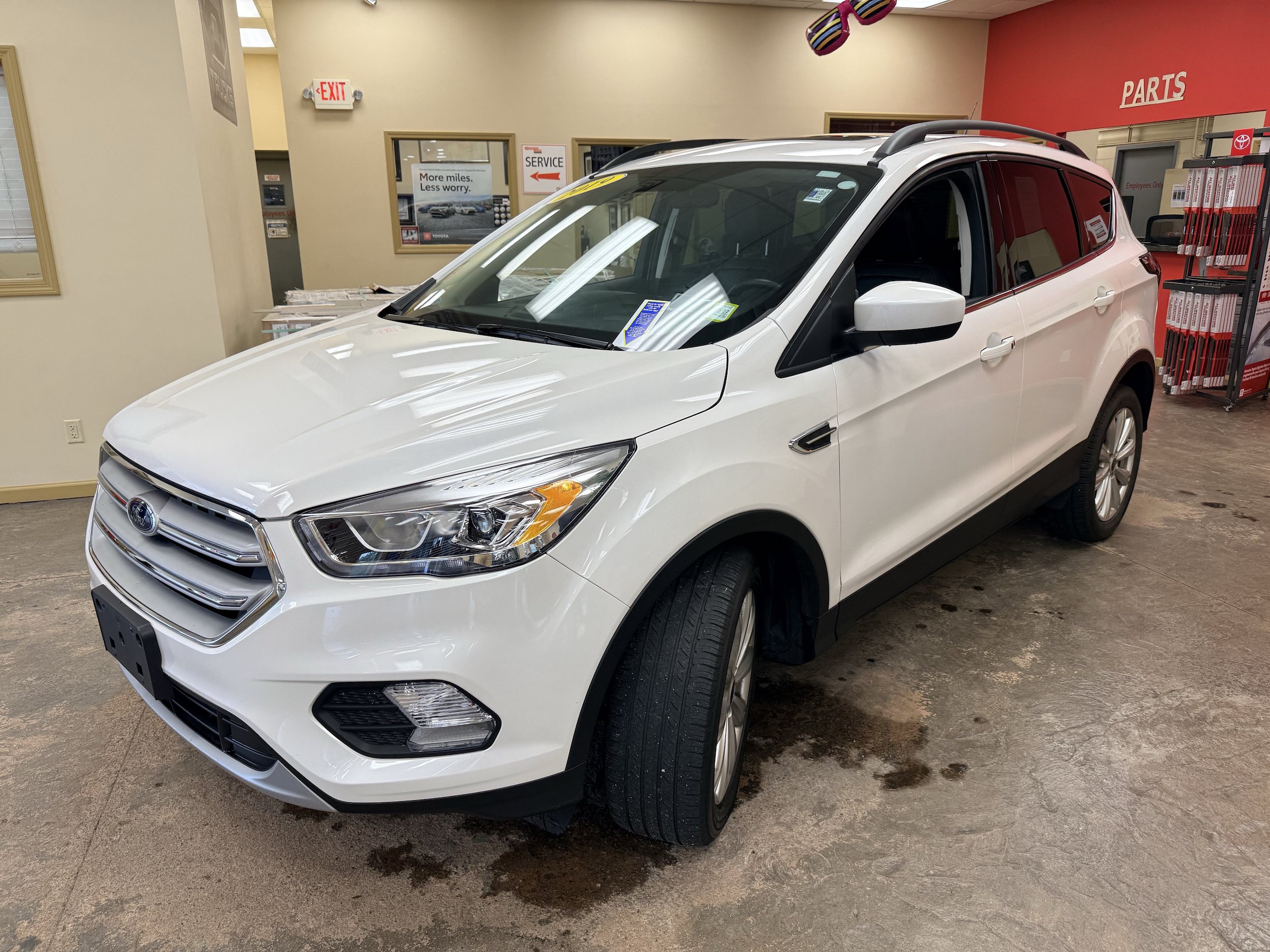 Used 2019 Ford Escape SEL AWD/4WD image 3
