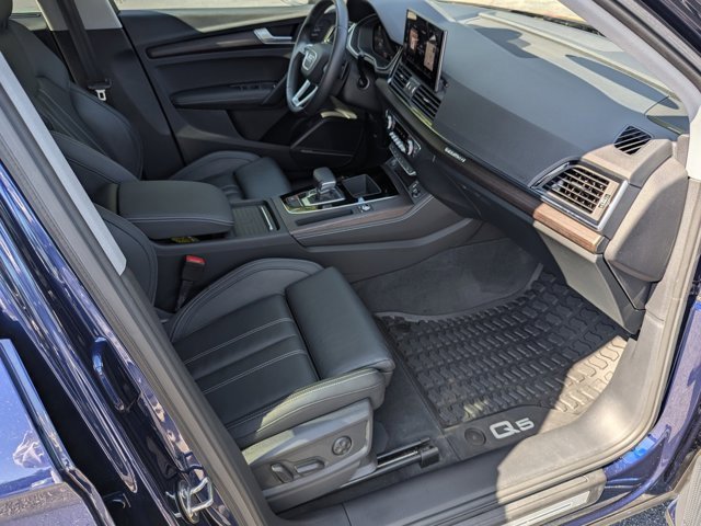 Used 2022 Audi Q5 2.0T Prestige image 12