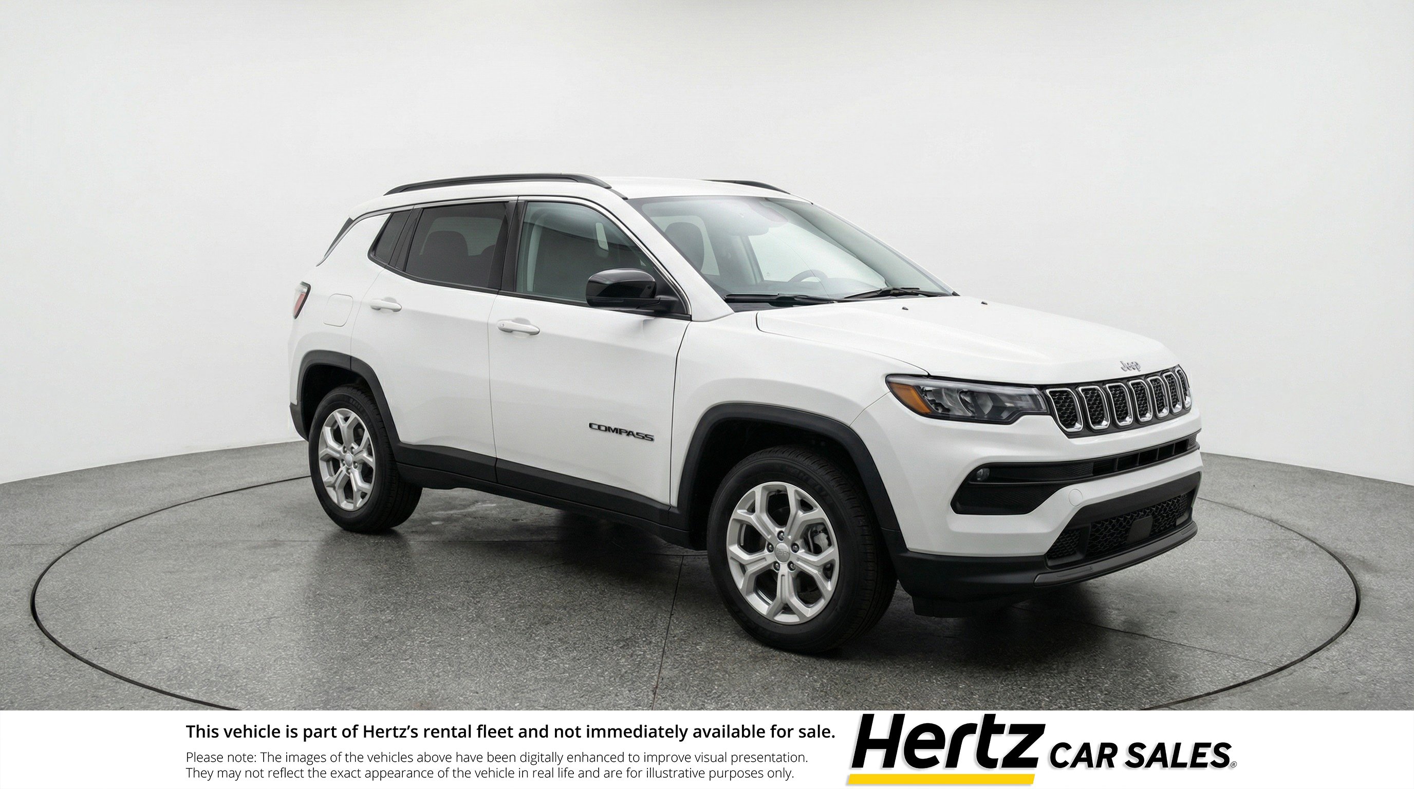 Used 2025 Jeep Compass Latitude image 1