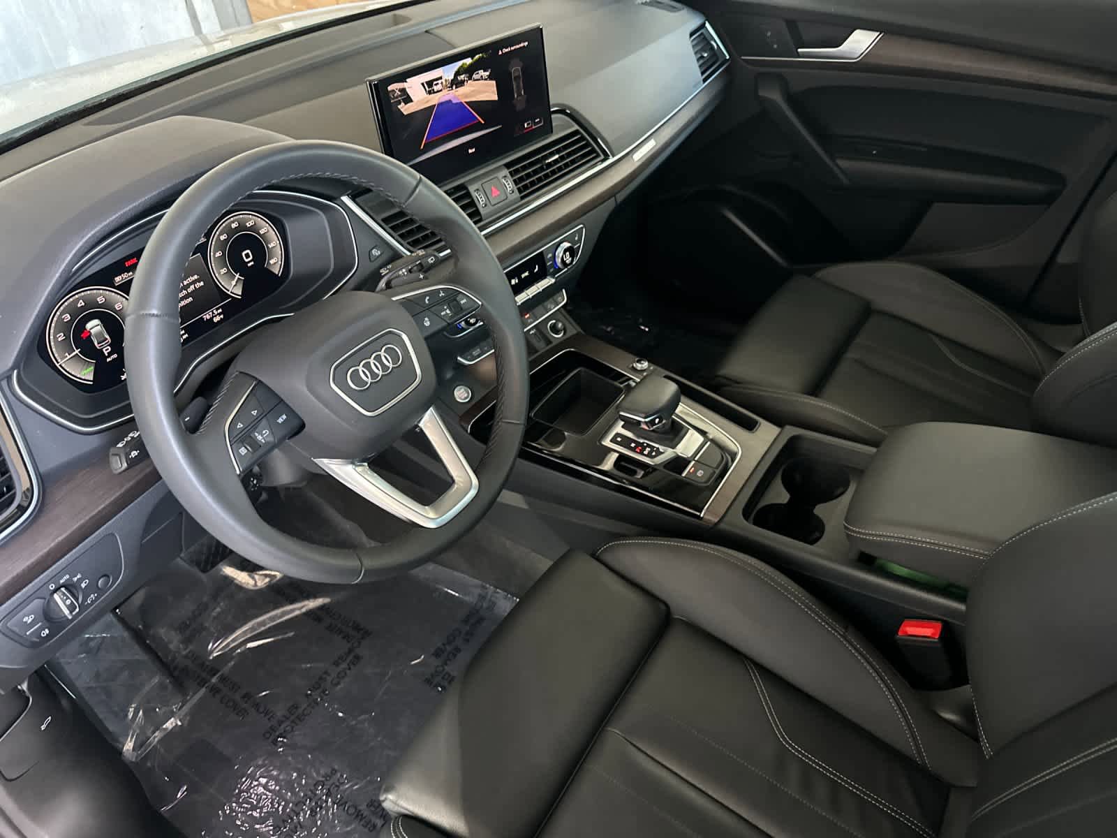 Used 2024 Audi Q5 e Premium w/ Convenience Package AWD/4WD image 11