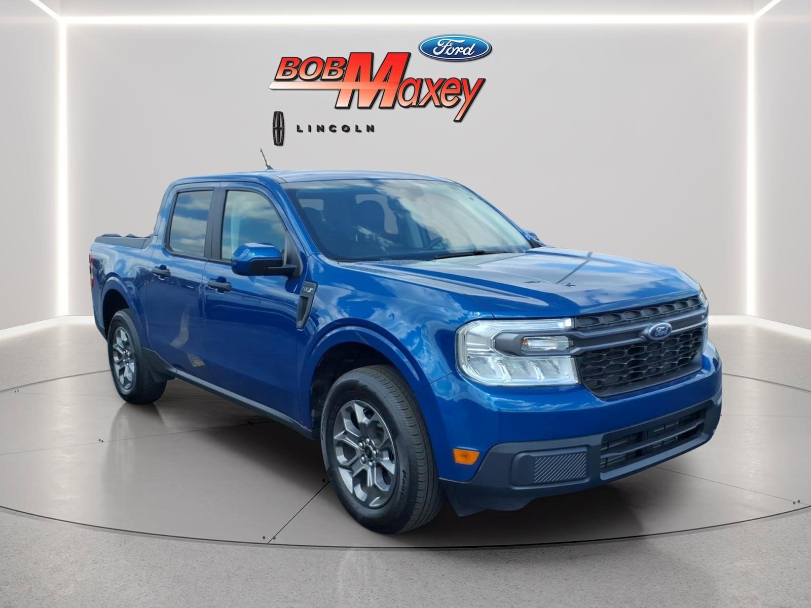 Used 2023 Ford Maverick XLT w/ Equipment Group 300A Standard AWD/4WD image 3