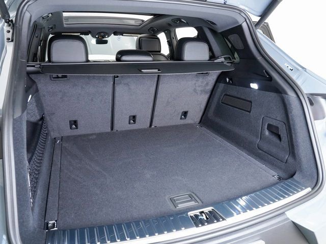 Certified 2025 Porsche Cayenne image 27