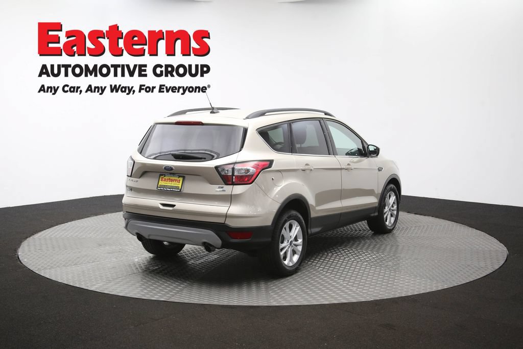 Used 2018 Ford Escape SE w/ SE Sync 3 Package AWD/4WD image 40