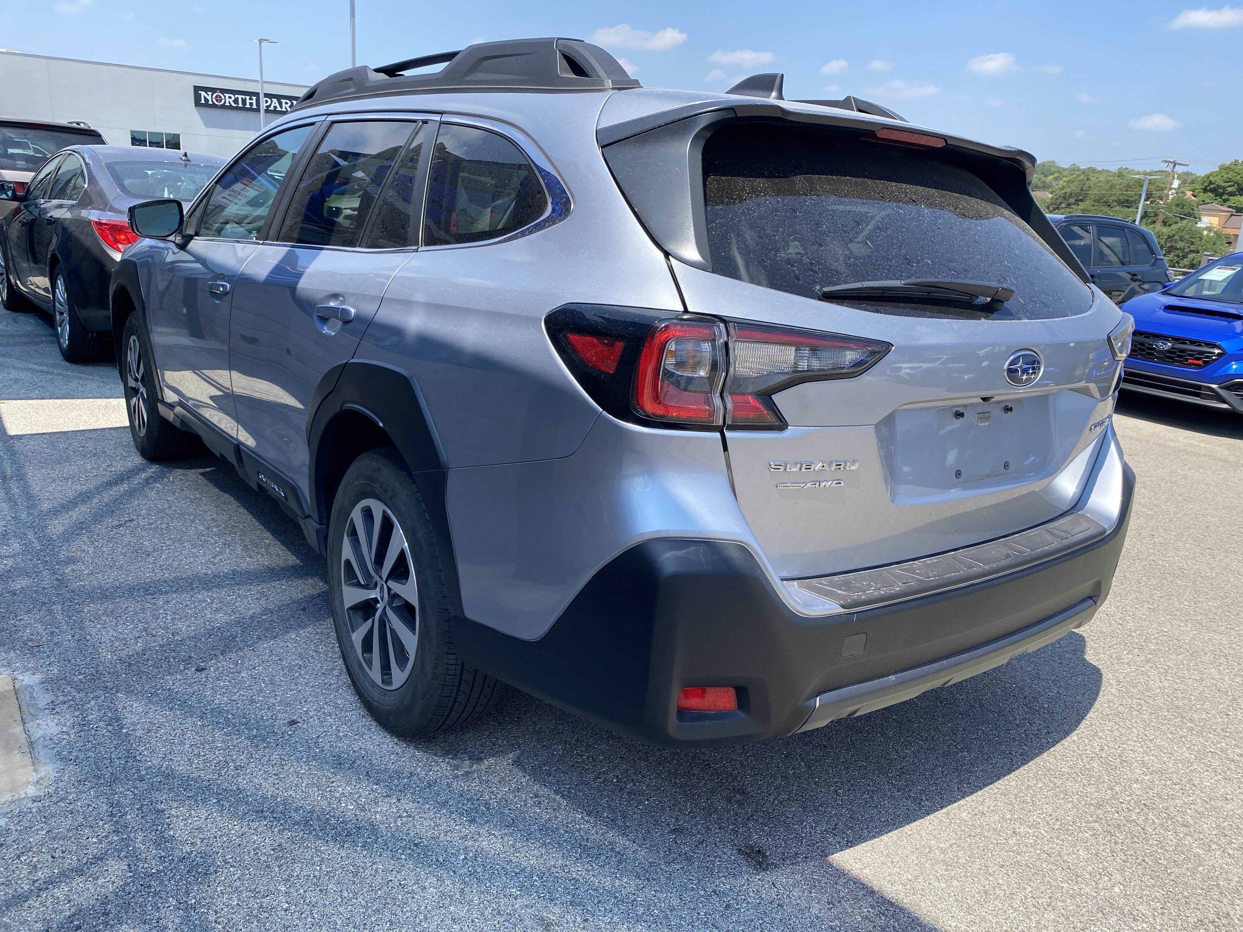 Certified 2025 Subaru Outback Premium AWD/4WD image 7