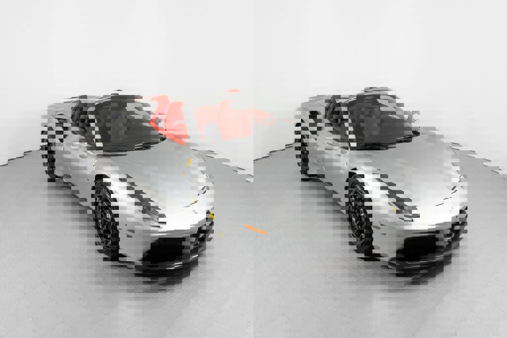 Used 2018 Ferrari 488 Spider image 10