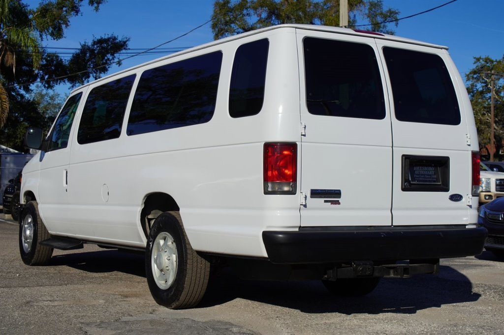 Used 2014 Ford E-350 and Econoline 350 XL w/ Interior Upgrade Package RWD image 23