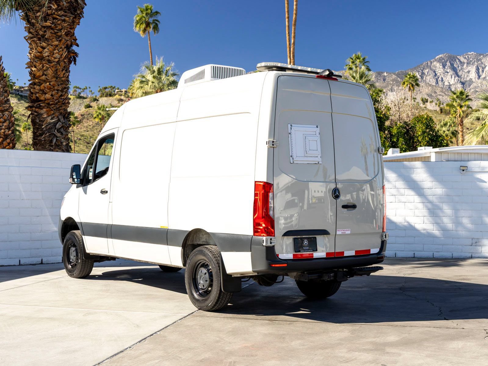 Used 2022 Mercedes-Benz Sprinter 2500 w/ Acoustic Package image 7