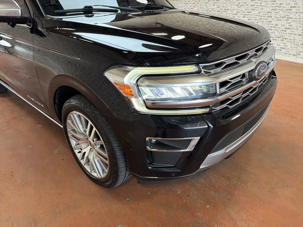 Used 2023 Ford Expedition Max Platinum AWD/4WD image 9
