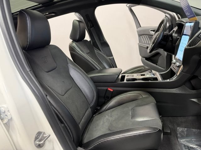 Used 2022 Ford Edge ST w/ Equipment Group 401A AWD/4WD image 25