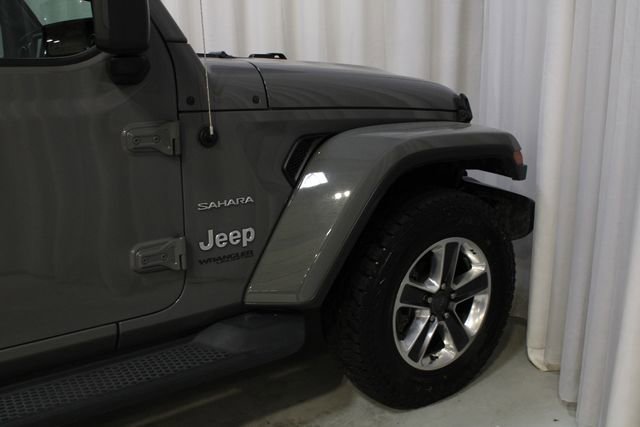 Used 2018 Jeep Wrangler Unlimited Sahara AWD/4WD image 25
