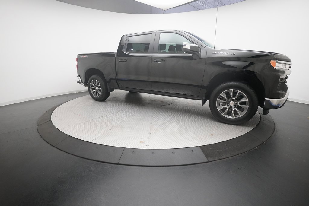 Used 2023 Chevrolet Silverado 1500 LT image 13