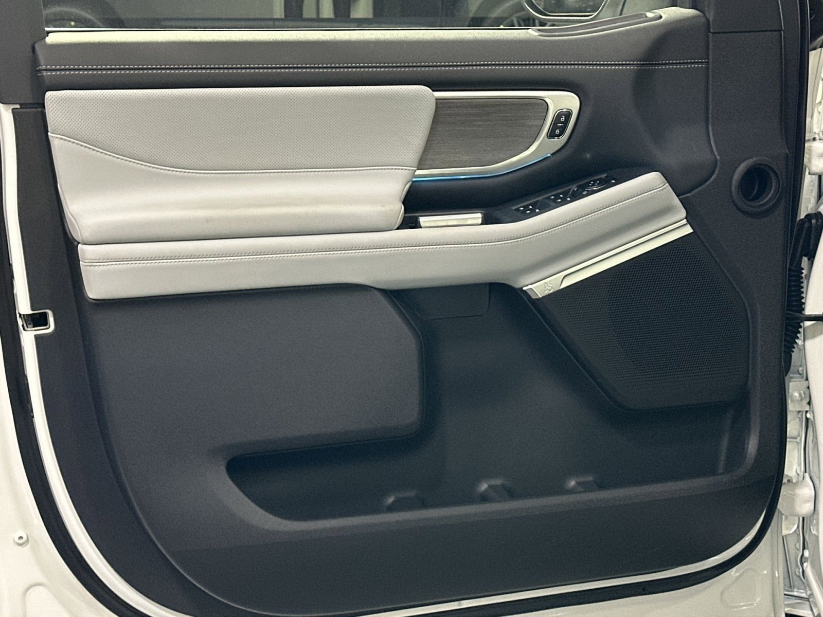 New 2025 Ford Expedition Max Platinum w/ Platinum Ultimate Package image 15