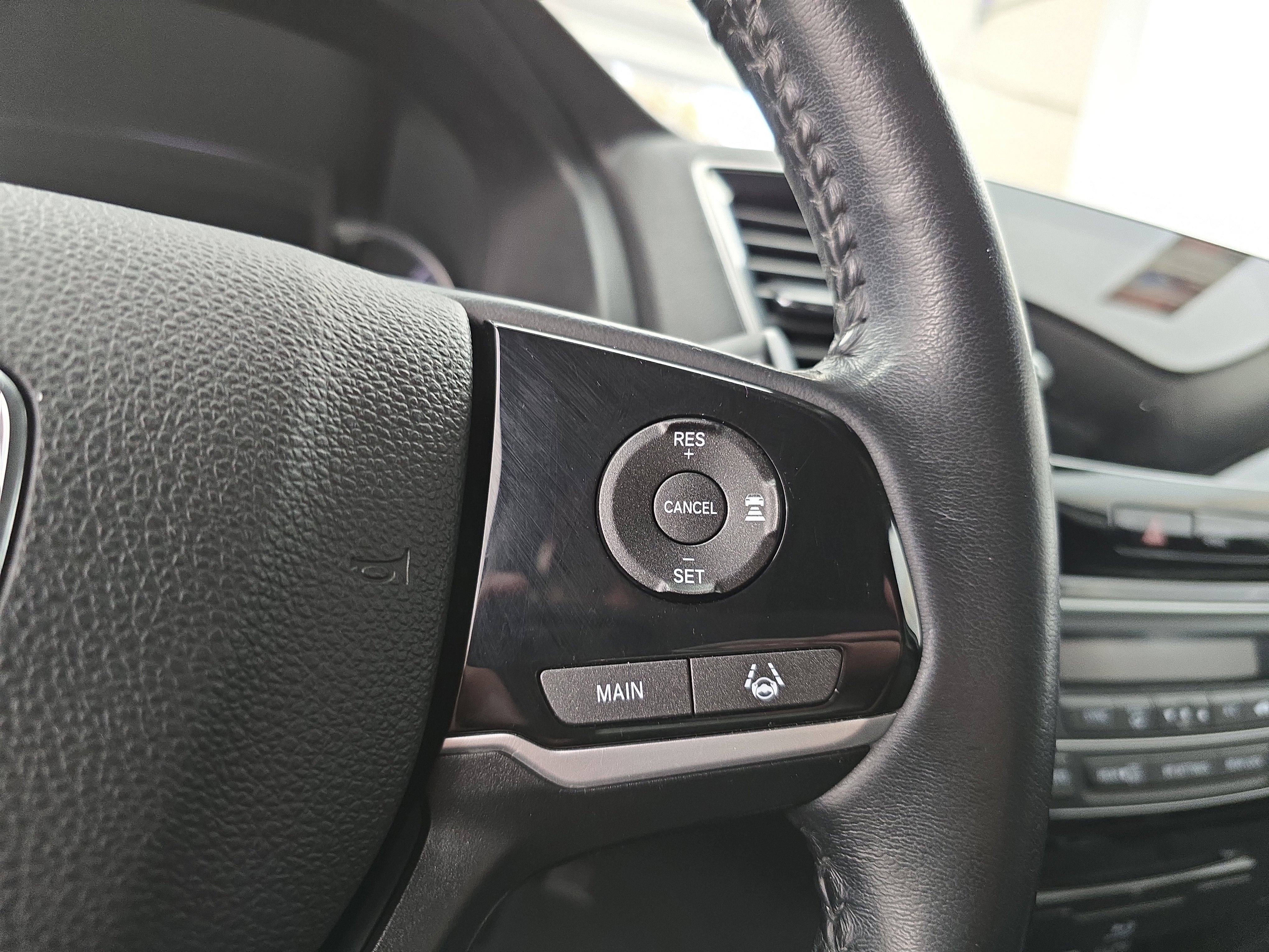 Used 2022 Honda Pilot Touring image 19