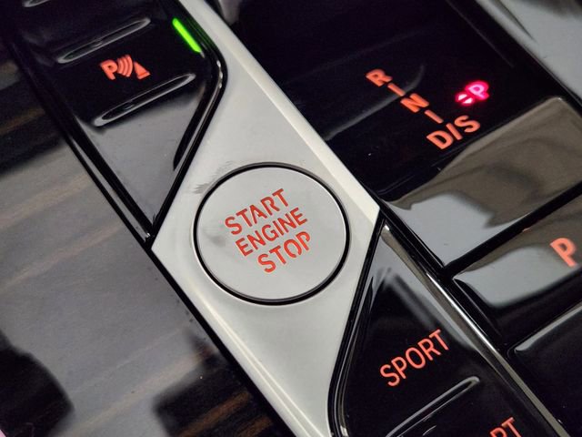 Used 2025 BMW X7 xDrive40i AWD/4WD image 21