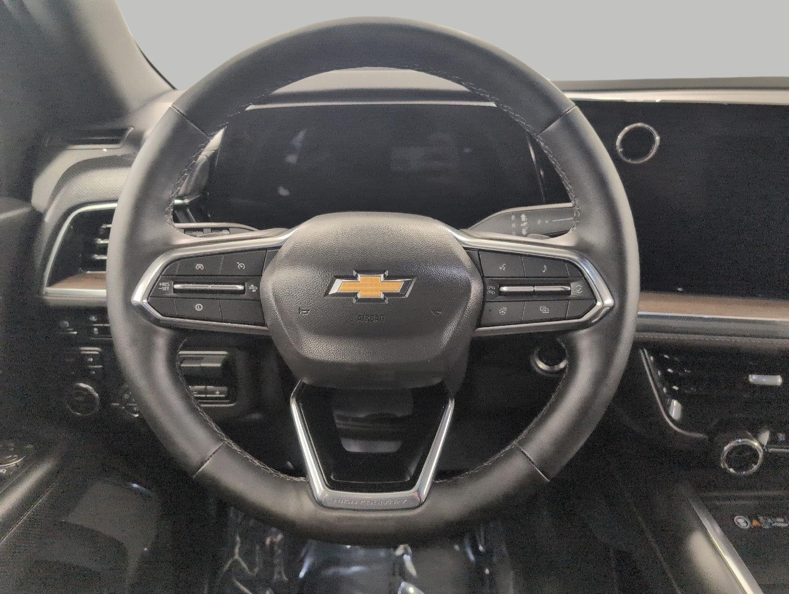 Certified 2025 Chevrolet Tahoe High Country AWD/4WD image 5