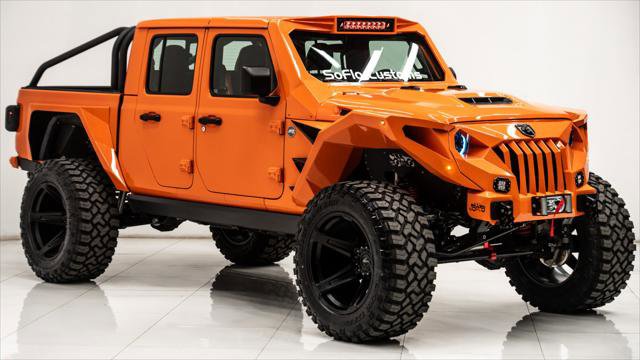 Used 2025 Jeep Gladiator Sport image 4