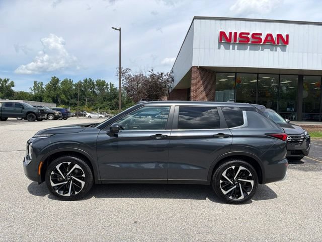 Used 2024 Mitsubishi Outlander SE Black Edition AWD/4WD image 8