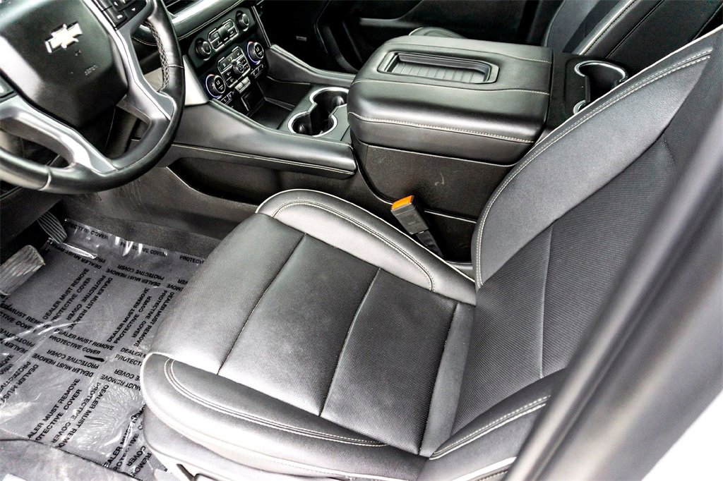 Used 2023 Chevrolet Suburban Premier image 14