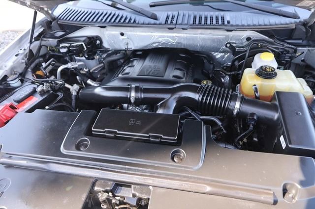 Used 2017 Ford Expedition EL XLT w/ Equipment Group 201A AWD/4WD image 28