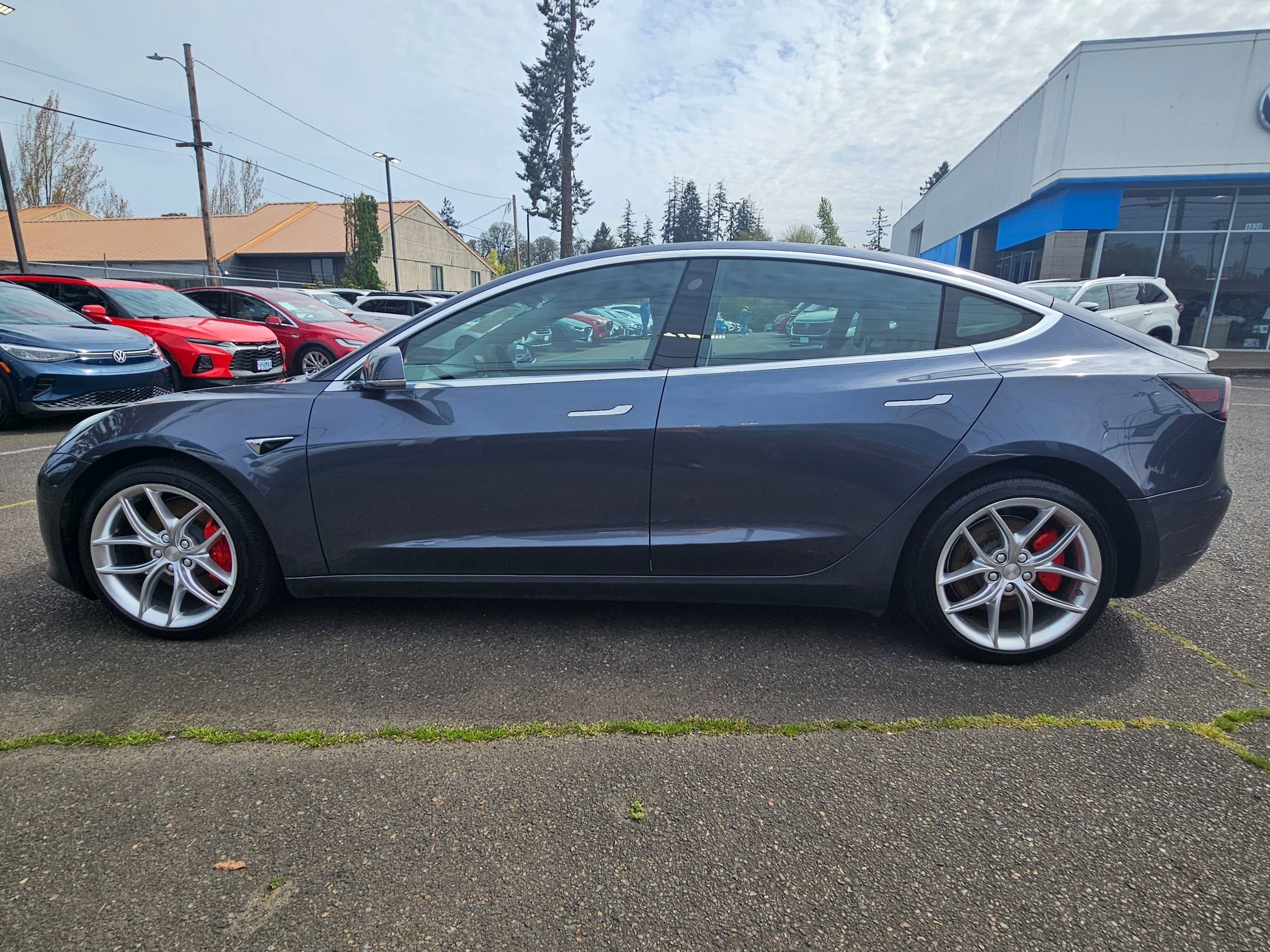 Used 2020 Tesla Model 3 Performance image 2