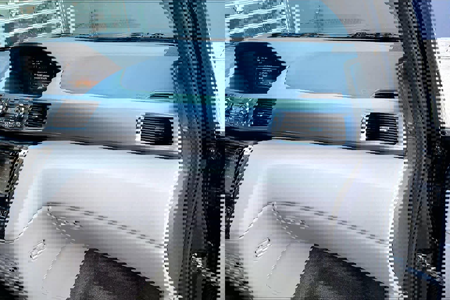 Used 2016 Honda Odyssey Touring image 17