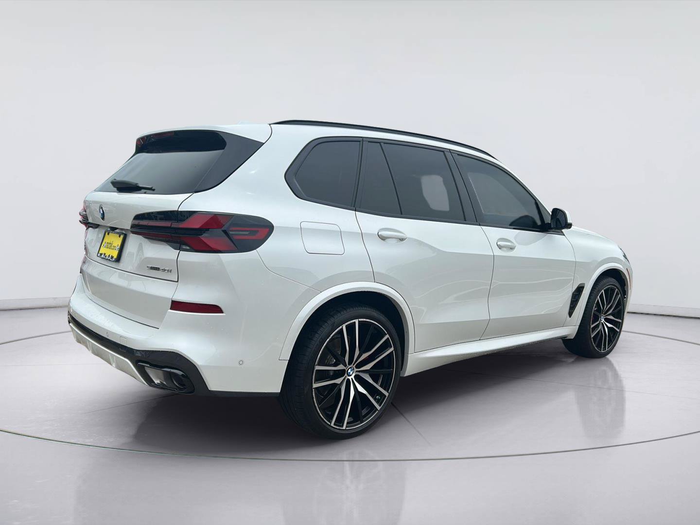 Used 2024 BMW X5 sDrive40i w/ Executive Package RWD image 6