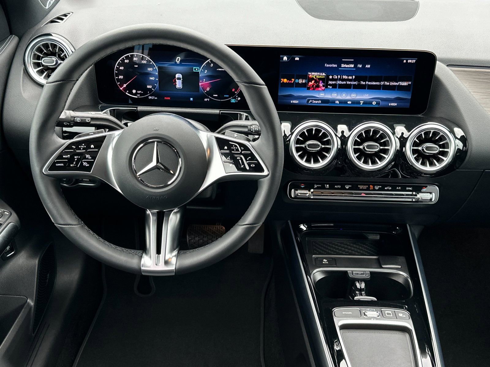 Used 2025 Mercedes-Benz GLA 250 4MATIC image 14