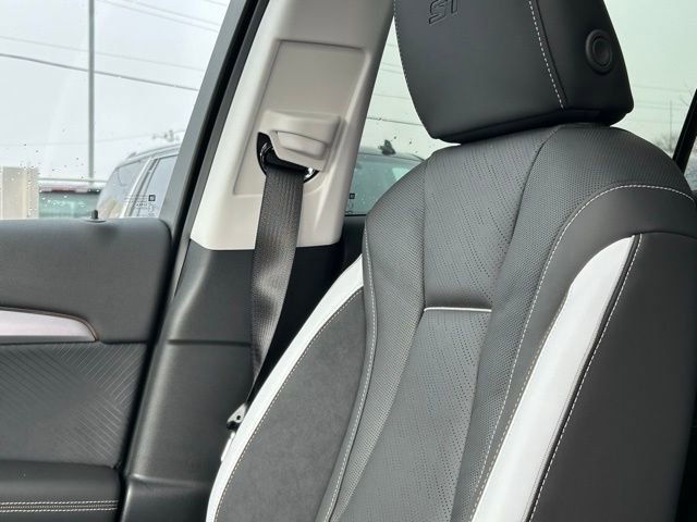 New 2026 Buick Envision Sport Touring image 34