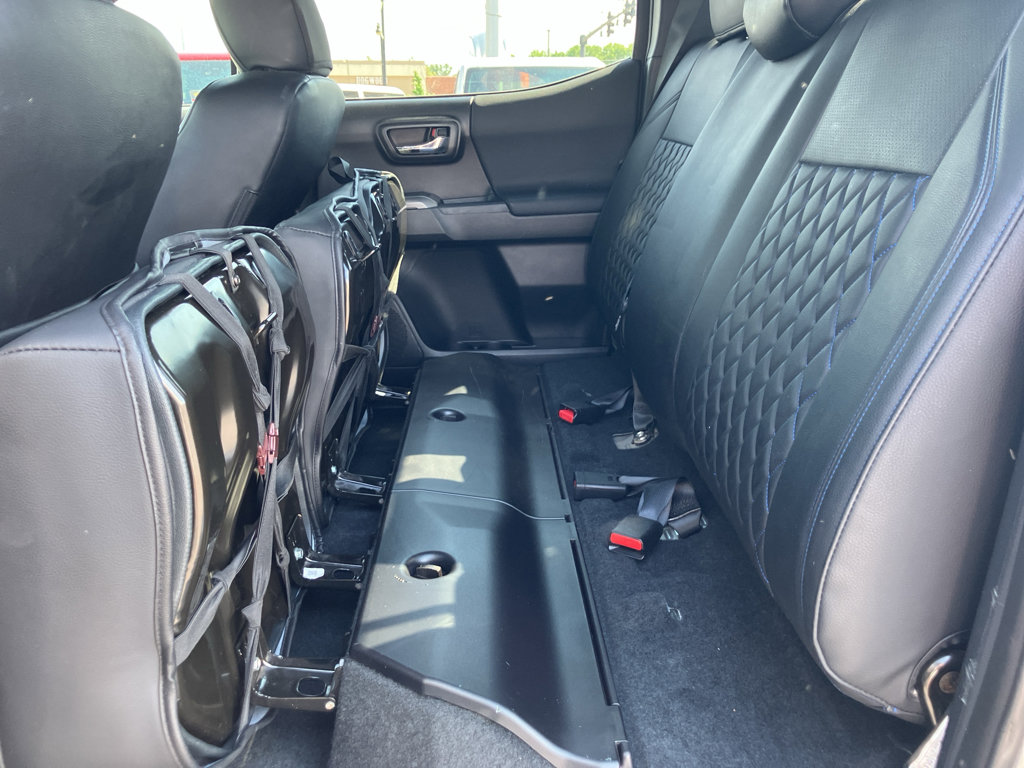 Used 2019 Toyota Tacoma TRD Off-Road w/ Technology Package AWD/4WD image 31