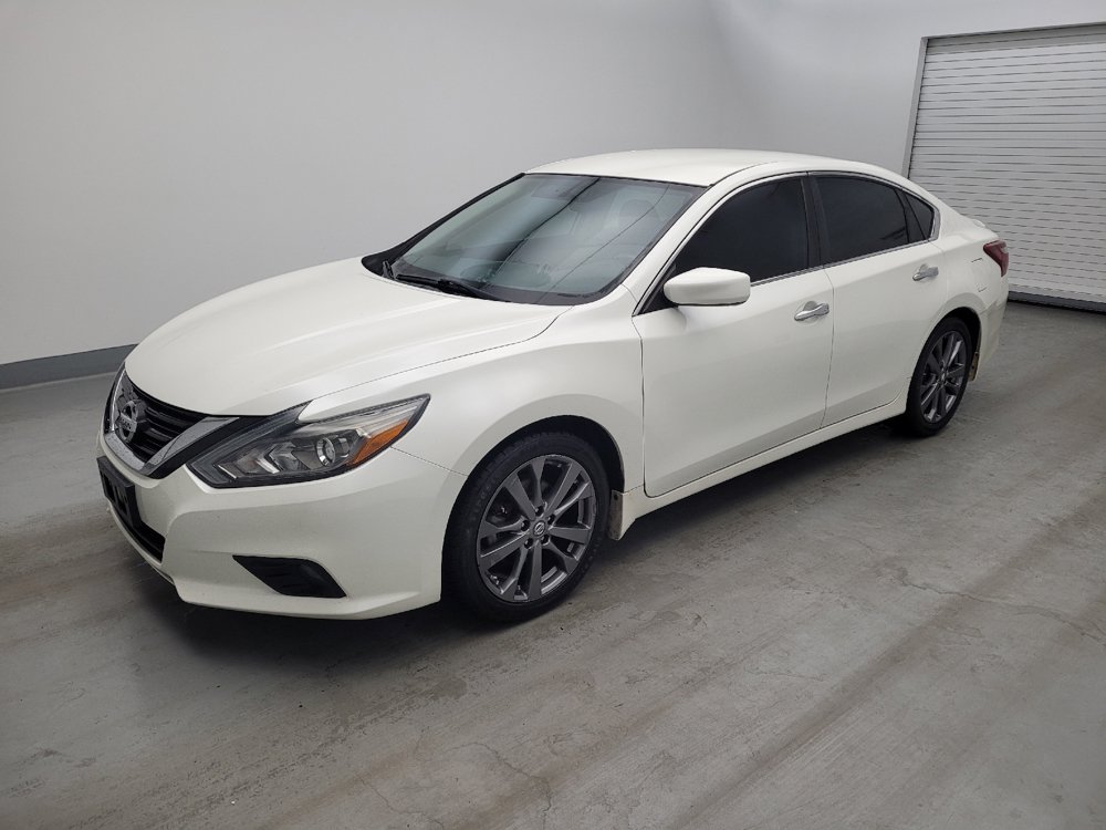 Used 2018 Nissan Altima 2.5 SR w/ SR Special Edition FWD image 2