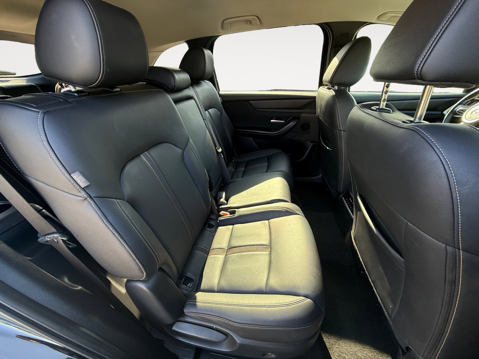 Used 2024 MAZDA CX-90 3.3 Turbo w/ Select Package image 18