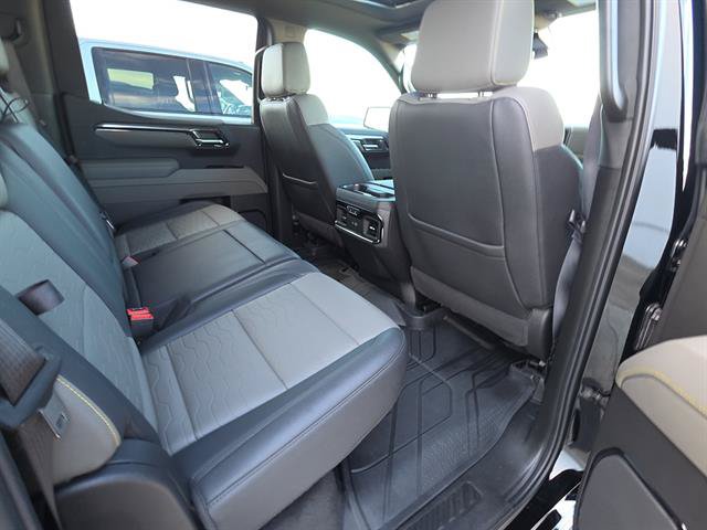 Used 2025 Chevrolet Silverado 1500 ZR2 w/ Technology Package AWD/4WD image 27