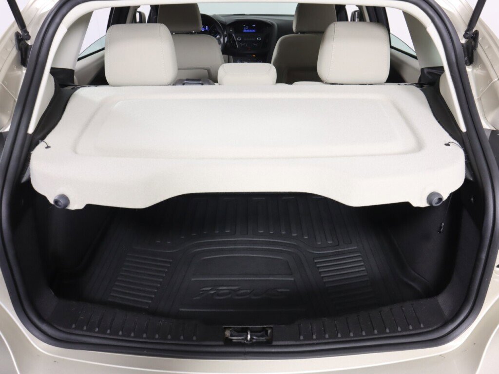 Used 2018 Ford Focus SE image 31