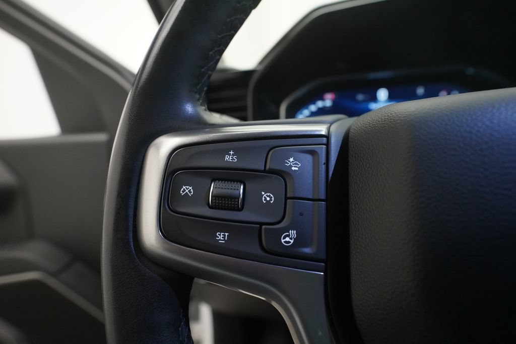 Used 2024 Chevrolet Silverado 1500 LT AWD/4WD image 16