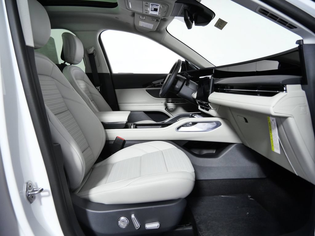 New 2026 Lincoln Nautilus Reserve w/ Jet Appearance Package AWD/4WD image 10