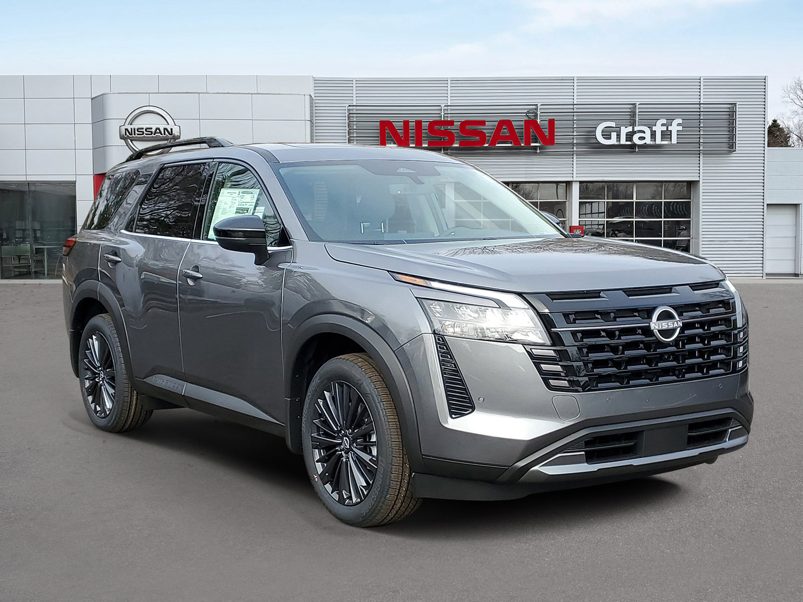 New 2026 Nissan Pathfinder SL w/ SL Premium Package AWD/4WD image 2
