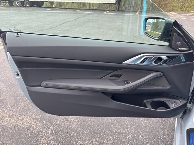 Used 2025 BMW 430i xDrive Coupe w/ M Sport Package image 9