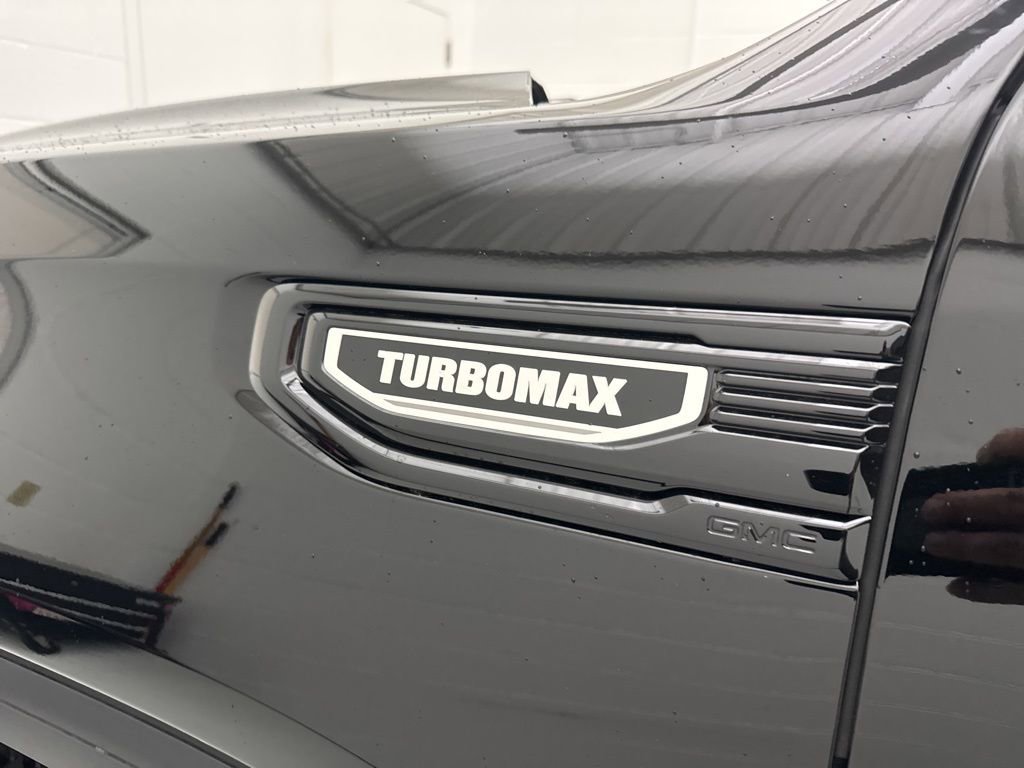 New 2026 GMC Sierra 1500 Elevation image 9