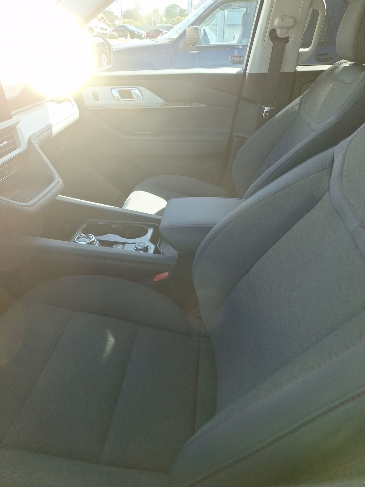 Used 2026 Ford Explorer Active RWD image 8