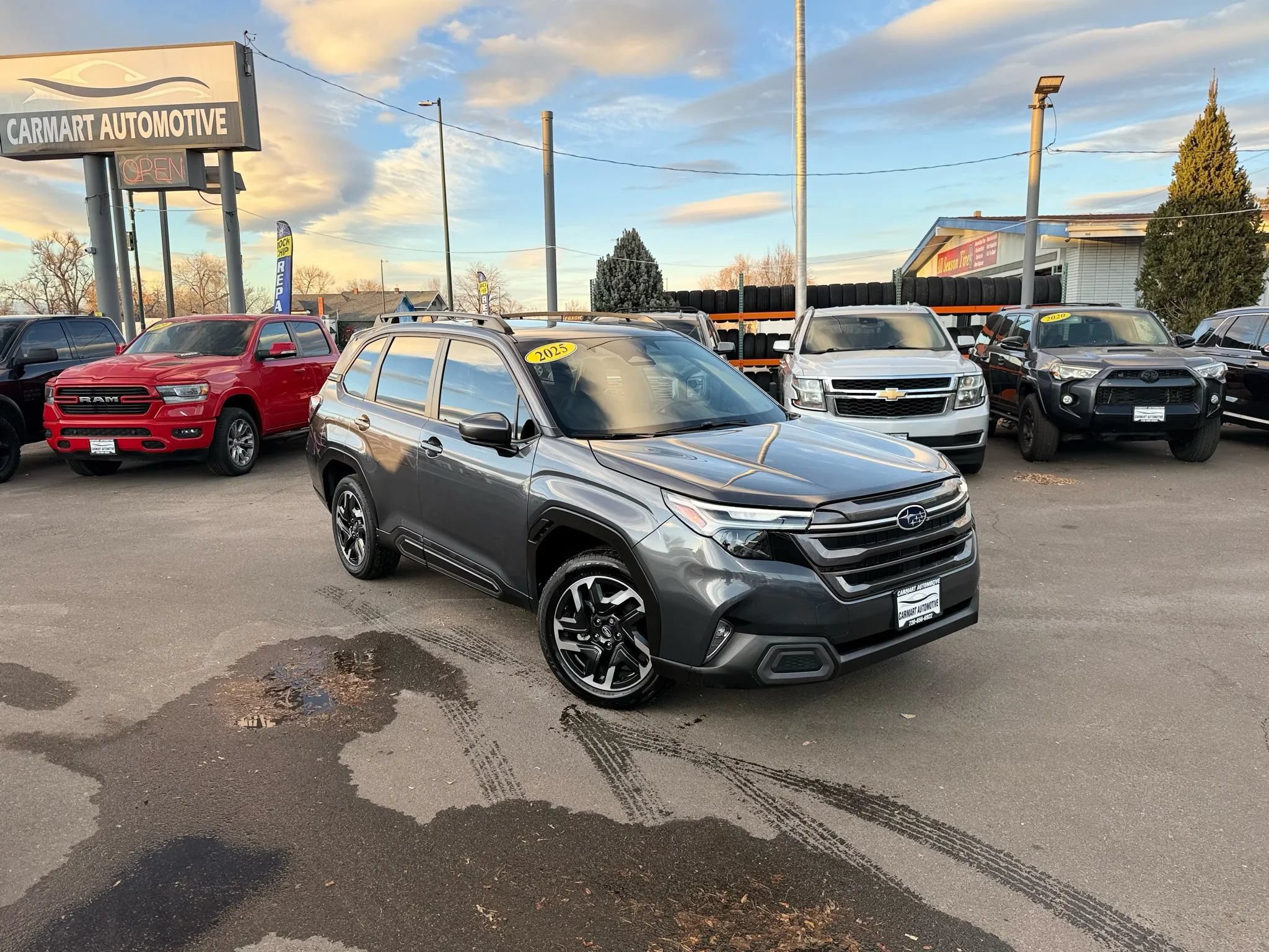 Used 2025 Subaru Forester Limited AWD/4WD image 2