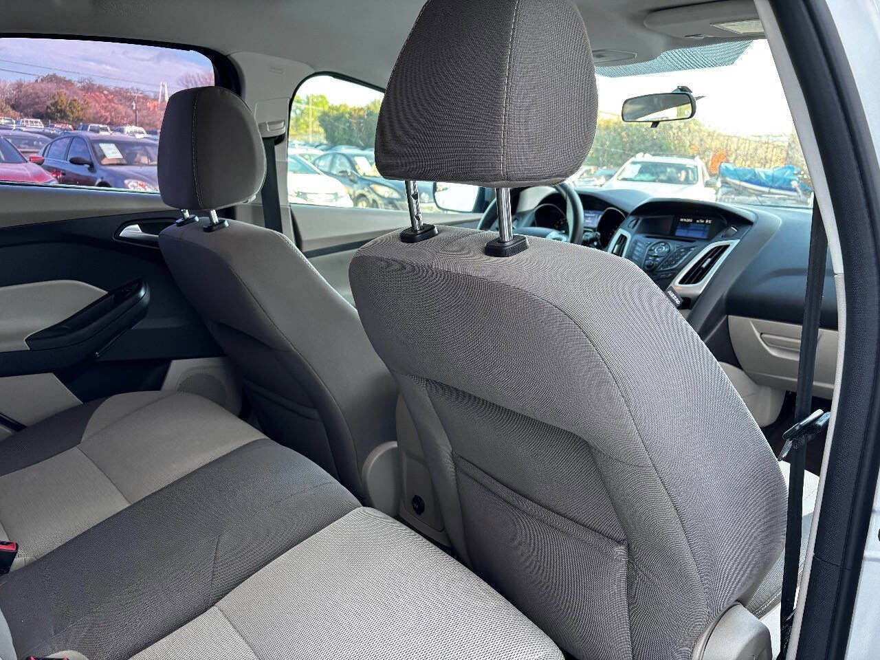 Used 2013 Ford Focus SE image 49