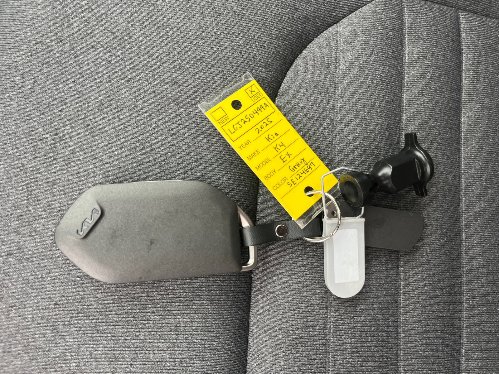 Used 2025 Kia K4 EX image 29