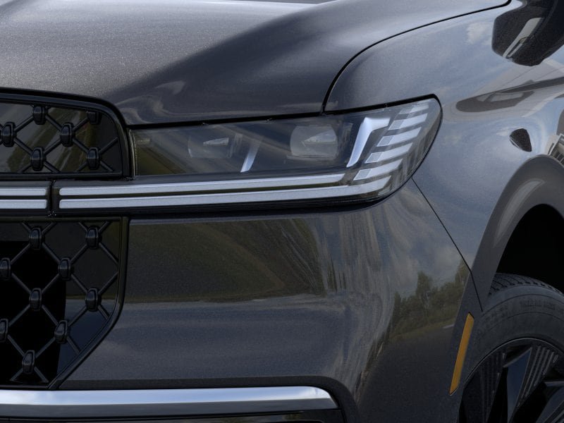 New 2026 Lincoln Navigator Reserve w/ Jet Appearance Package AWD/4WD image 18