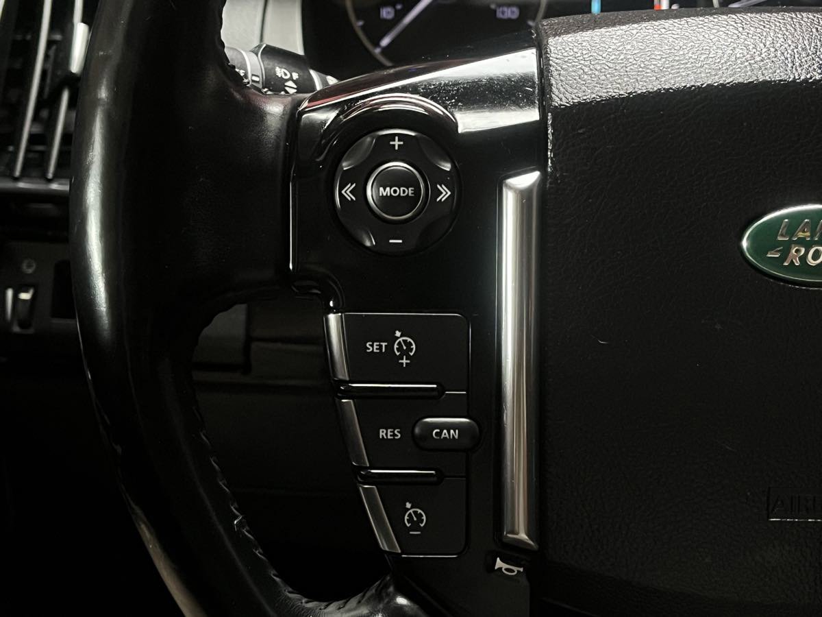 Used 2014 Land Rover LR2 AWD/4WD image 13