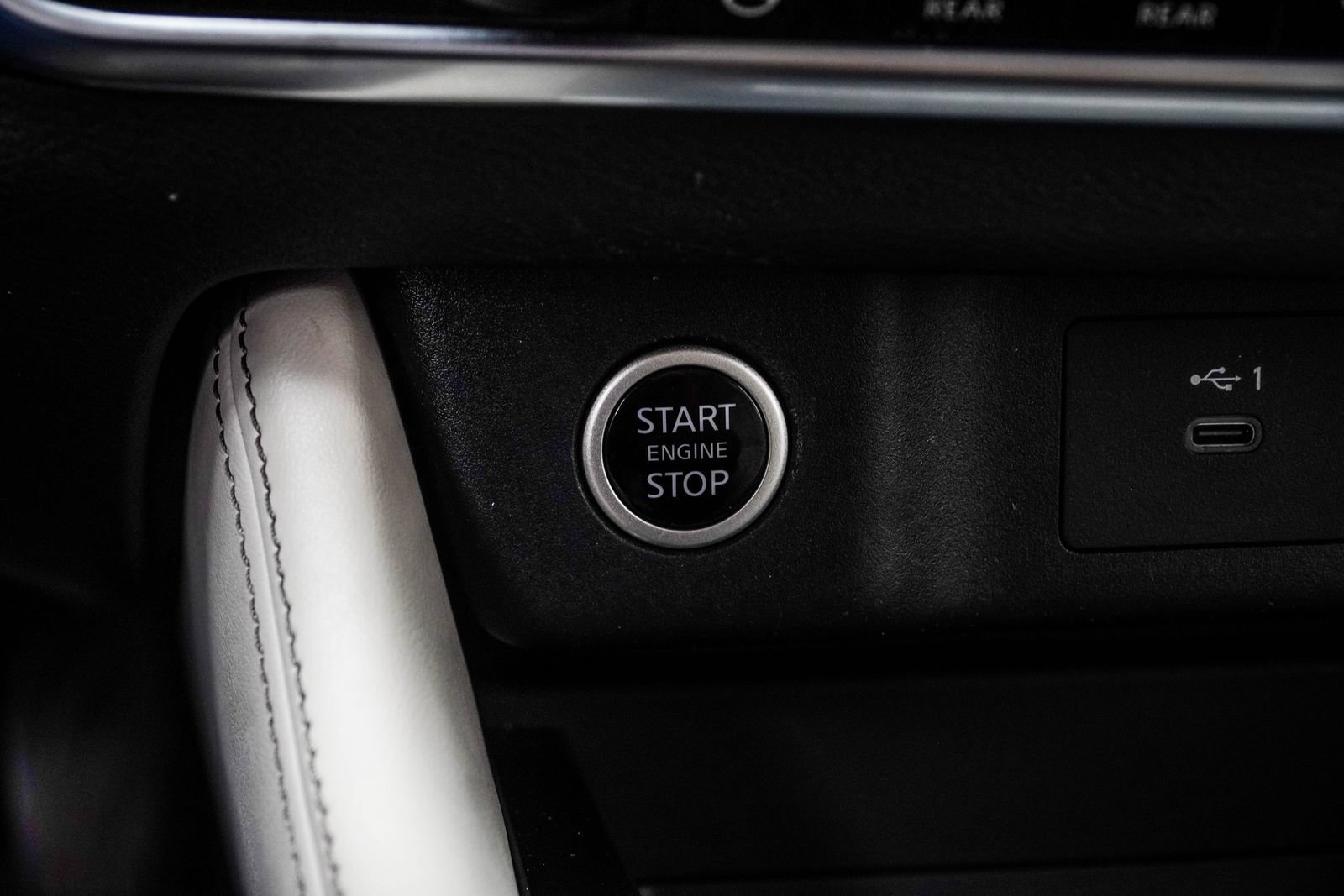Used 2023 Nissan Rogue SL w/ SL Premium Package FWD image 23