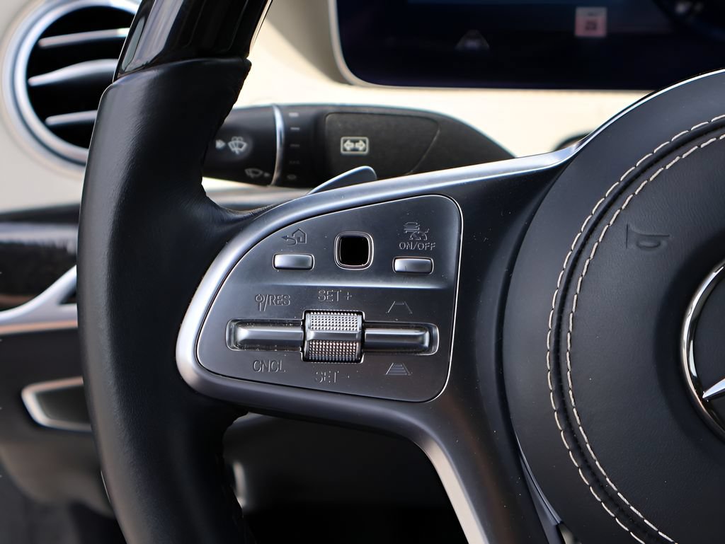 Used 2020 Mercedes-Benz S 560 4MATIC Sedan image 33